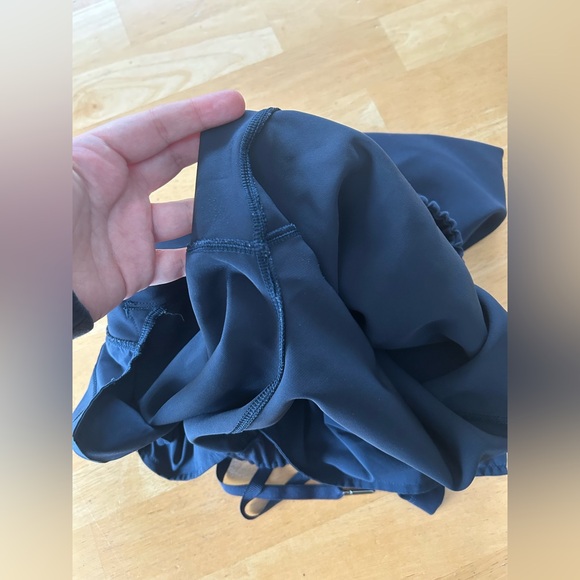 Lululemon On The Fly Crop *Woven 23" - Picture 9 of 15